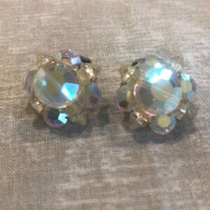 Vintage Aurora borealis crystals clip-on earrings
